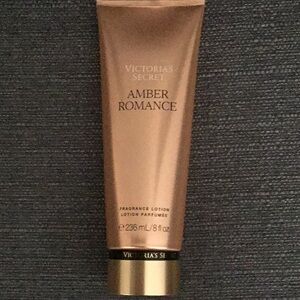 Victoria's Secret Amber Romance Fragrance Lotion New